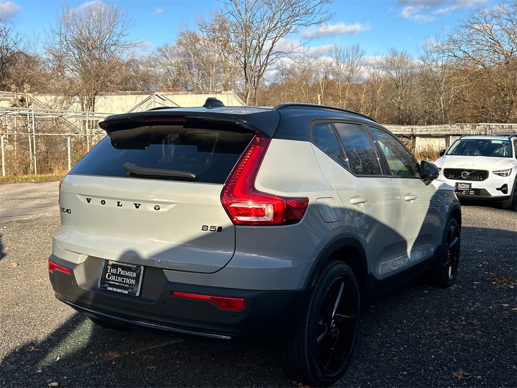 New 2026 Volvo XC40 B5 Ultra Black Edition SUV