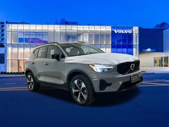 2026 Volvo XC40 B5 Core AWD SUV
