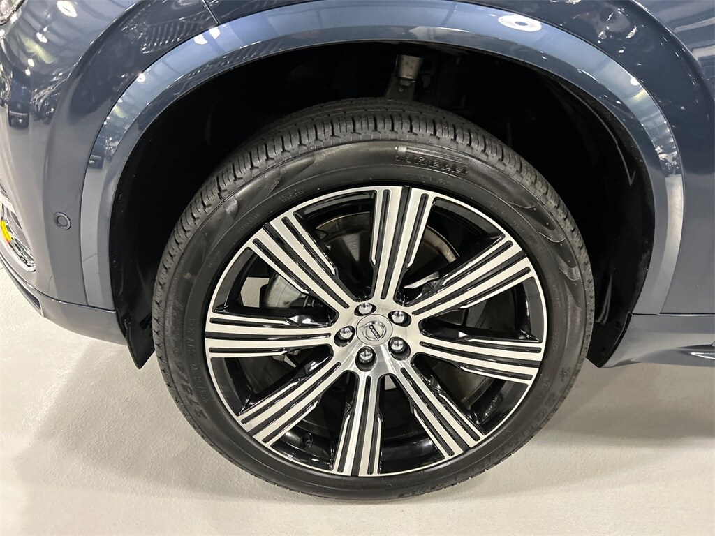 2025 Volvo XC90 Plus photo 3