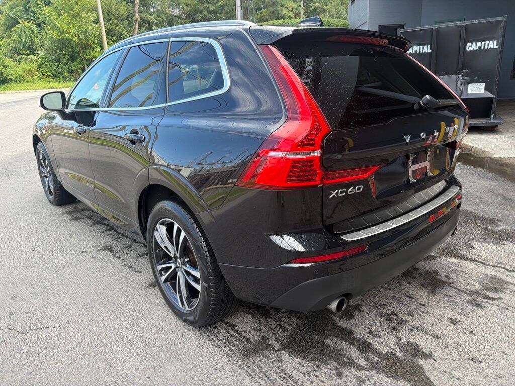 Used 2020 Volvo XC60 T5 Momentum SUV
