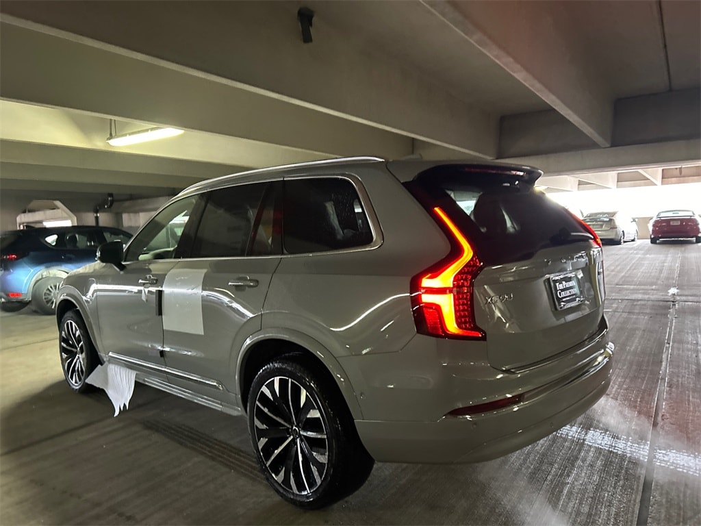 New 2026 Volvo XC90 plug-in hybrid T8 Plus 7-Seater SUV