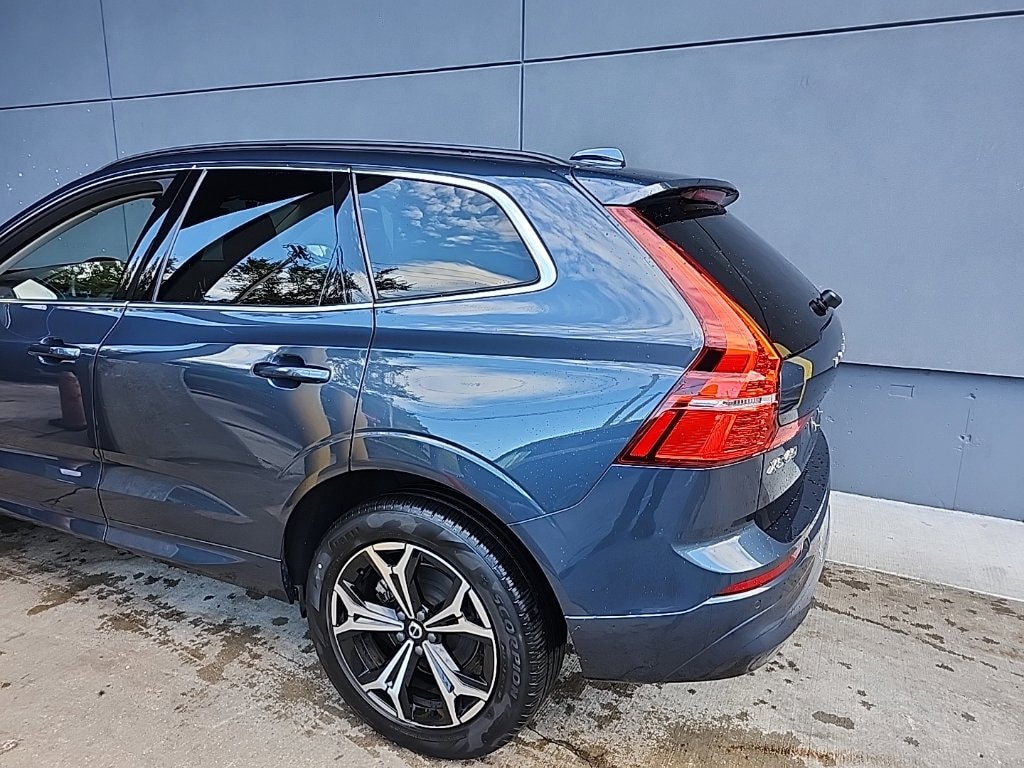 Used 2022 Volvo XC60 B5 AWD Momentum SUV