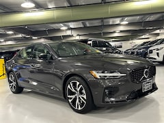 2023 Volvo S60 B5 FWD Core Dark Sedan