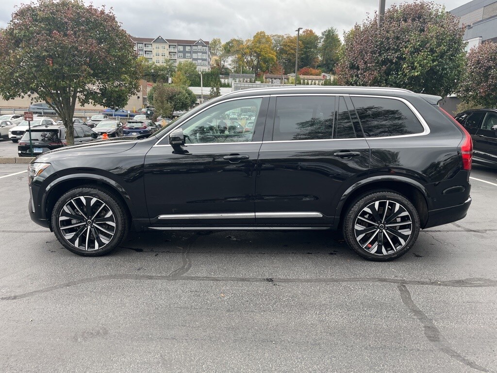 2025 Volvo XC90 Plus photo 3