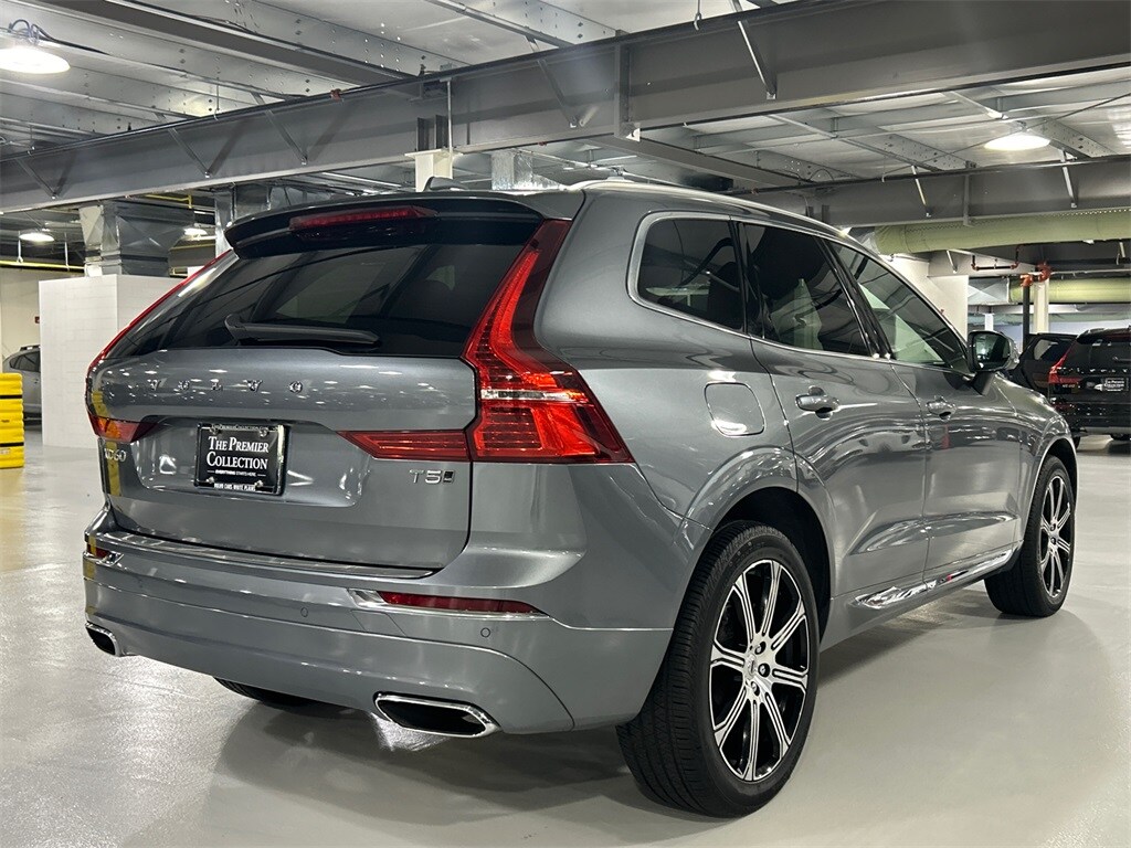 2021 Volvo XC60 T5 Inscription photo 2