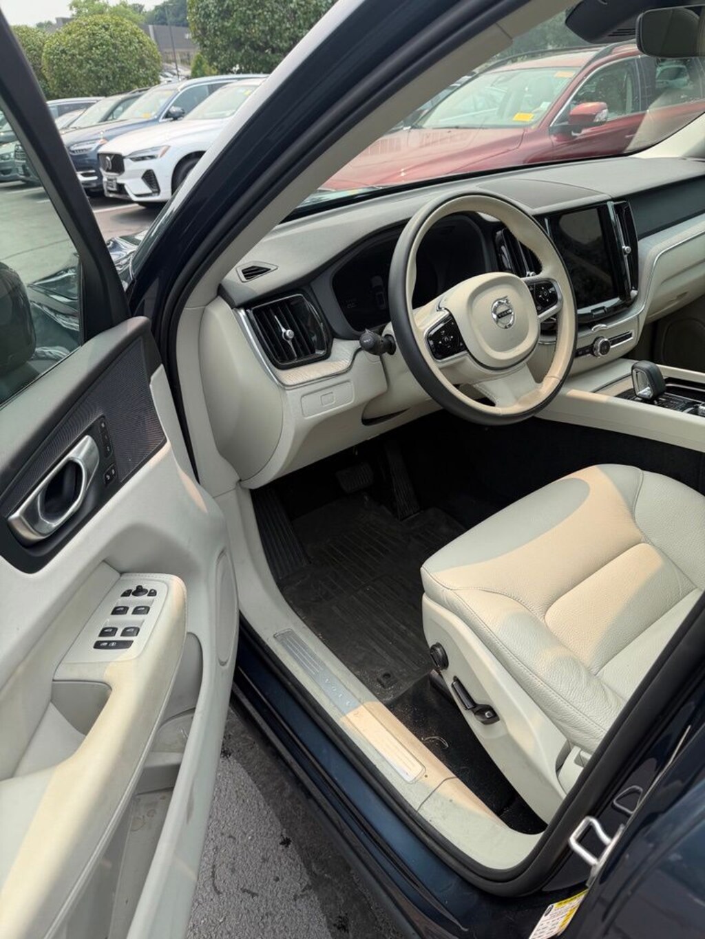 Used 2024 Volvo XC60 B5 Plus Dark SUV