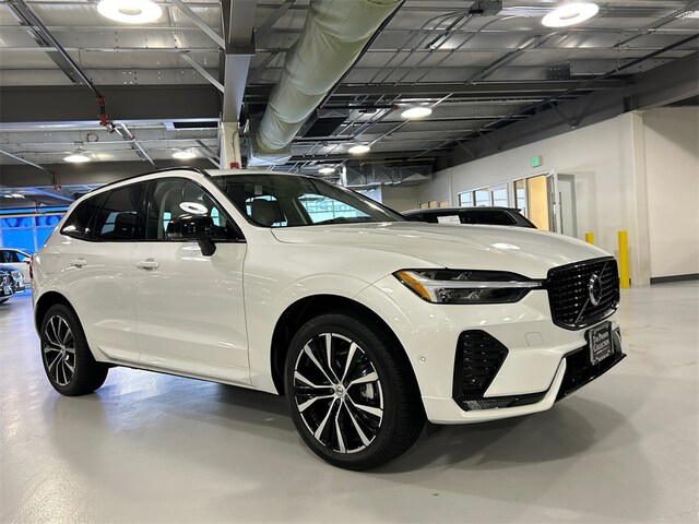 2025 Volvo XC60 B5 Plus SUV