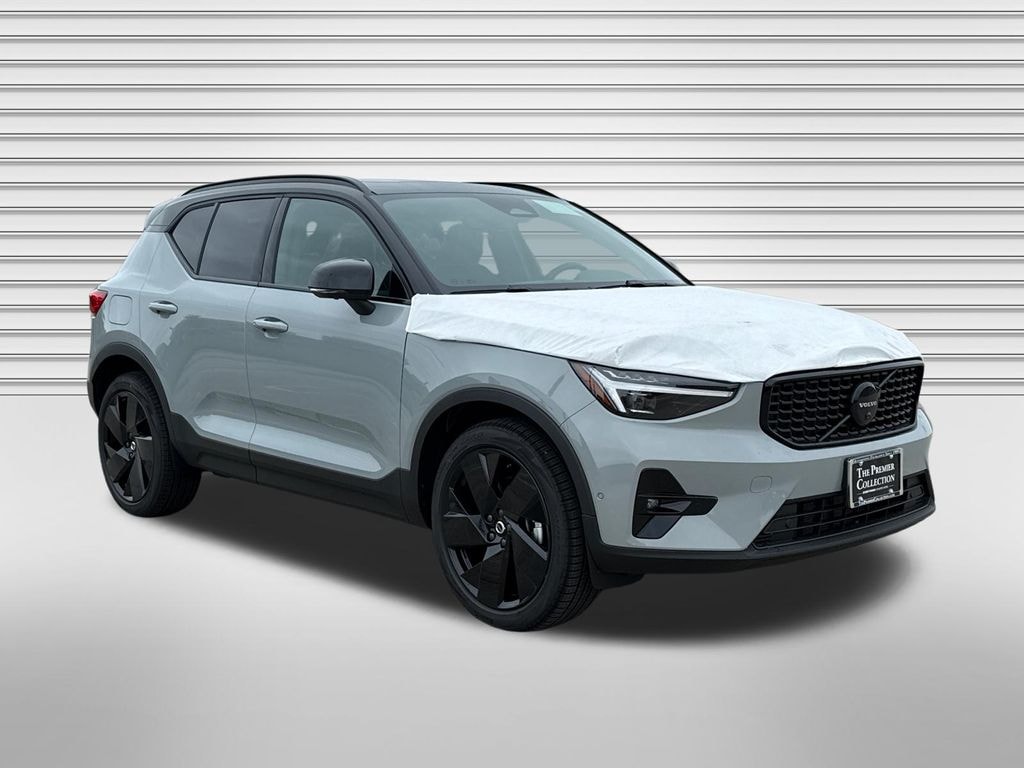 New 2026 Volvo XC40 B5 Ultra Black Edition SUV