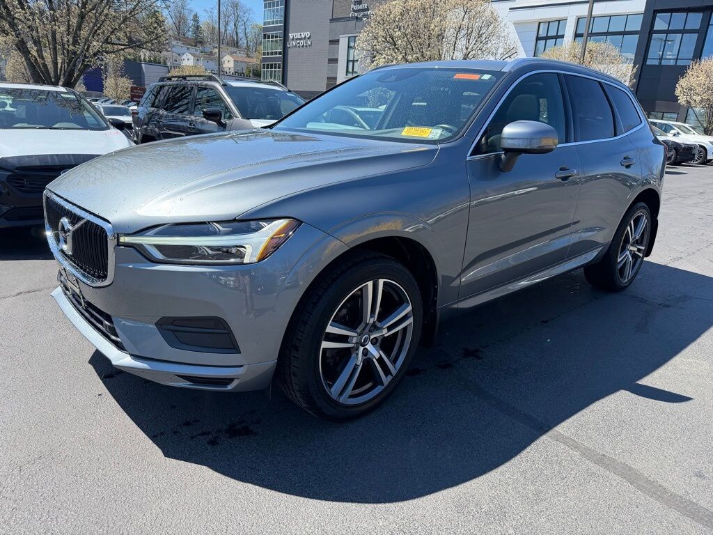 Used 2020 Volvo XC60 T6 Momentum SUV