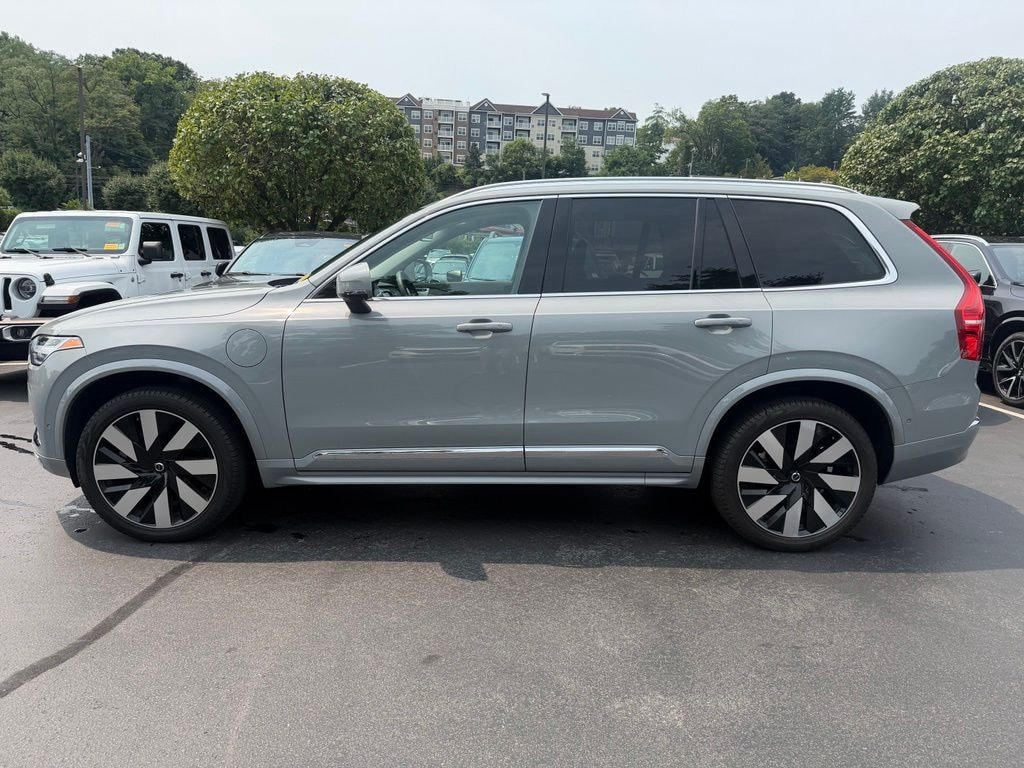 Certified 2025 Volvo XC90 plug-in hybrid T8 Ultra 6-Seater SUV