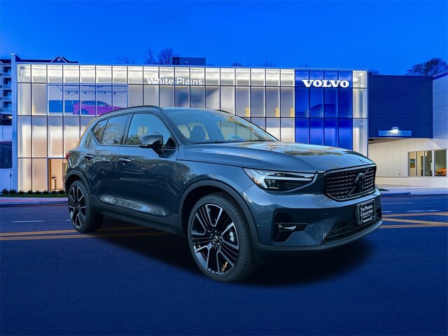 2026 Volvo XC40 B5 Ultra Black Edition AWD SUV