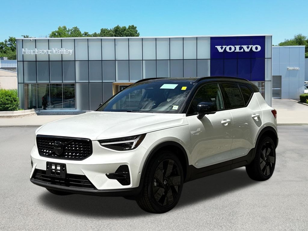 New 2026 Volvo XC40 B5 Ultra Black Edition SUV