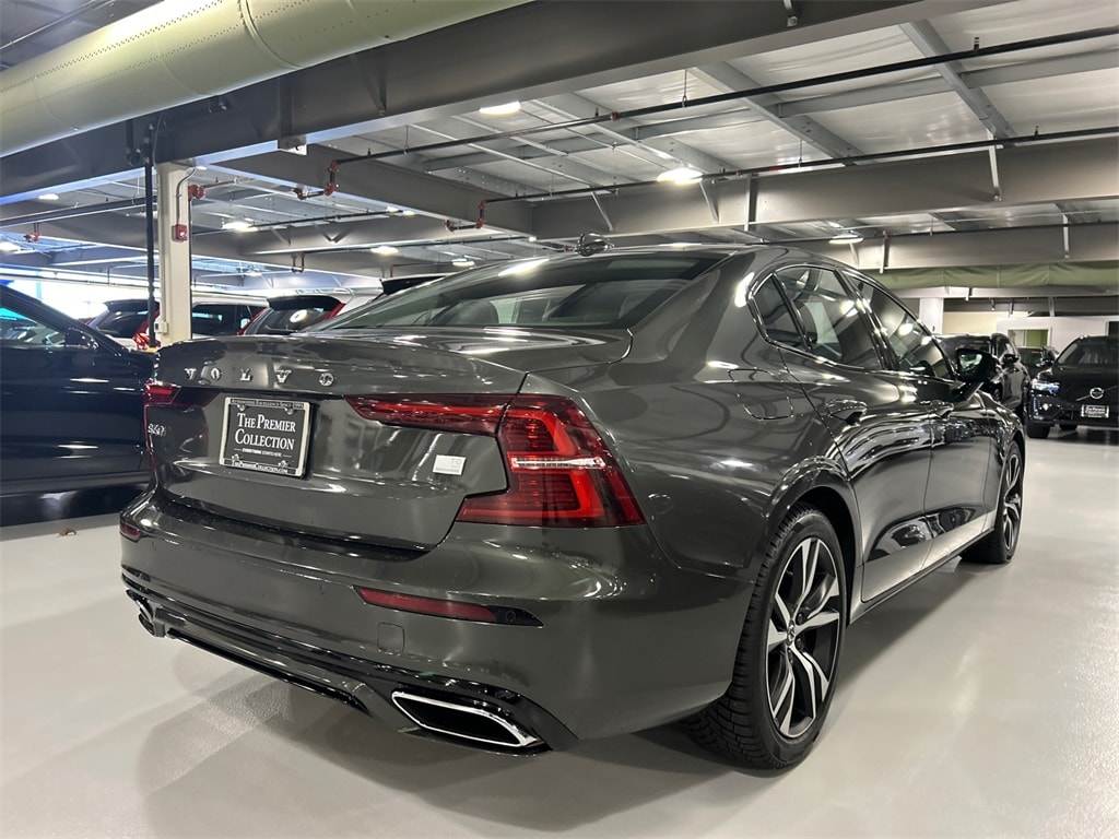 Used 2021 Volvo S60 Recharge Plug-In Hybrid T8 R-Design Expression Sedan