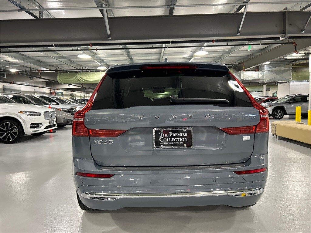 2023 Volvo XC60 Recharge Hybrid T8 Plus photo 3