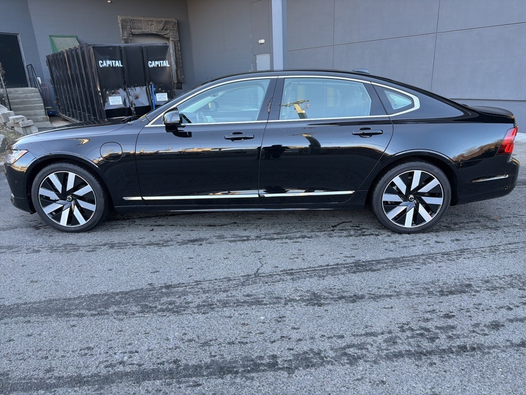 Used 2024 Volvo S90 plug-in hybrid T8 Ultimate Sedan