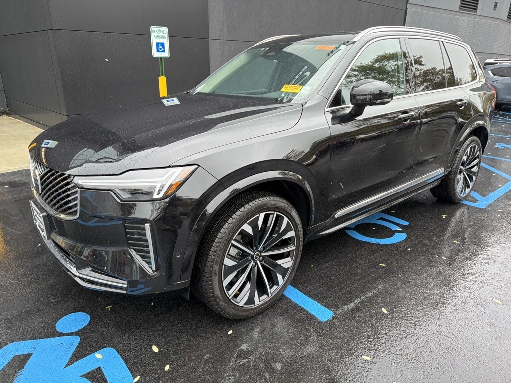 Certified 2025 Volvo XC90 B6 (2025.5) Plus 7-Seater SUV