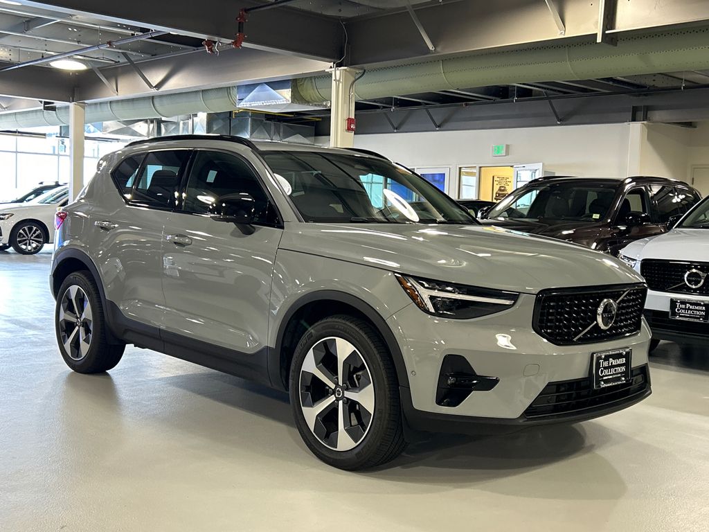 2026 Volvo XC40