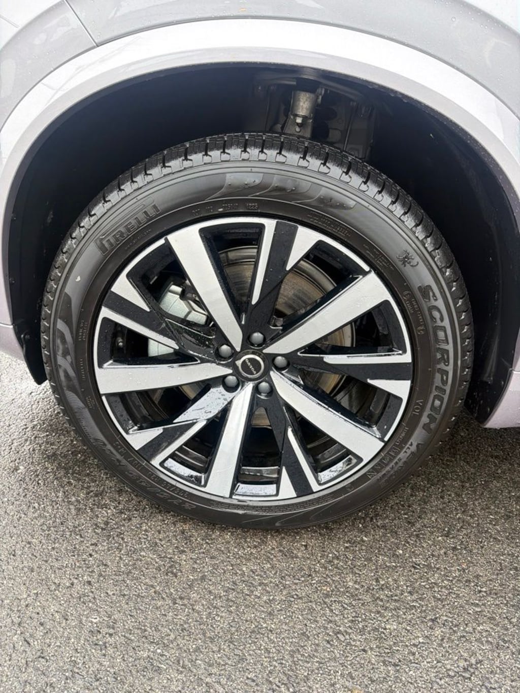 New 2026 Volvo XC90 B6 Core SUV