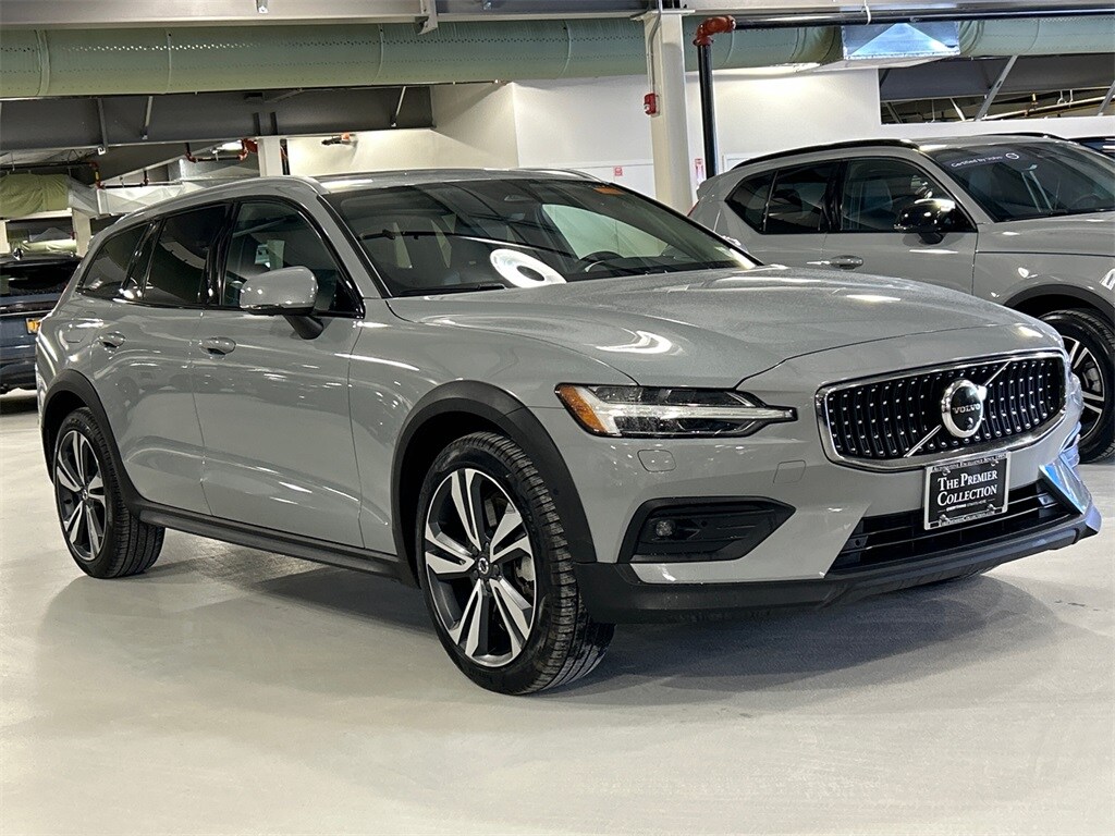 Certified 2025 Volvo V60 Cross Country B5 Plus Wagon