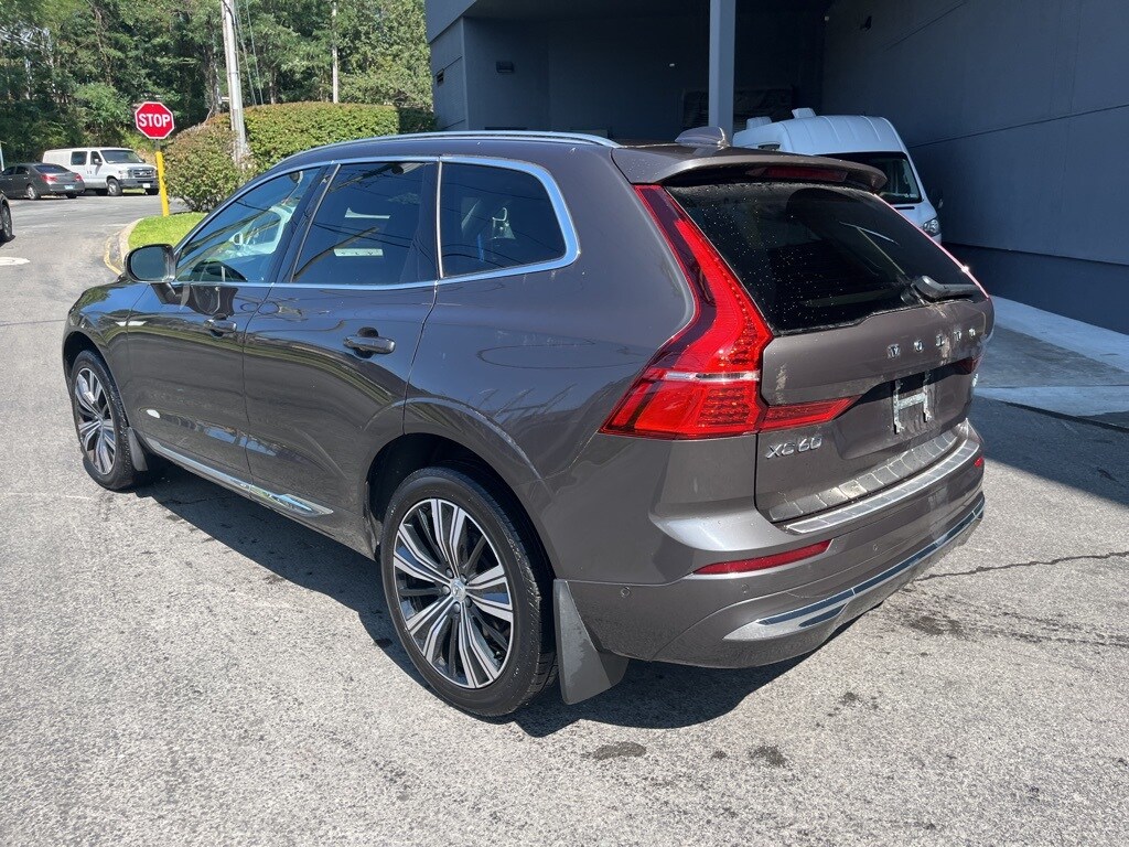 2022 Volvo XC60 Inscription photo 2