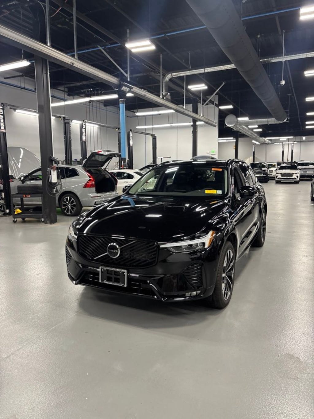 New 2026 Volvo XC60 B5 Plus SUV