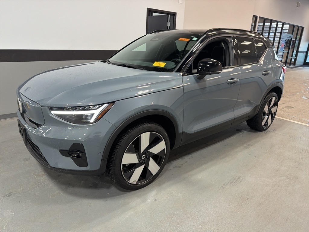 2023 Volvo XC40 Ultimate
