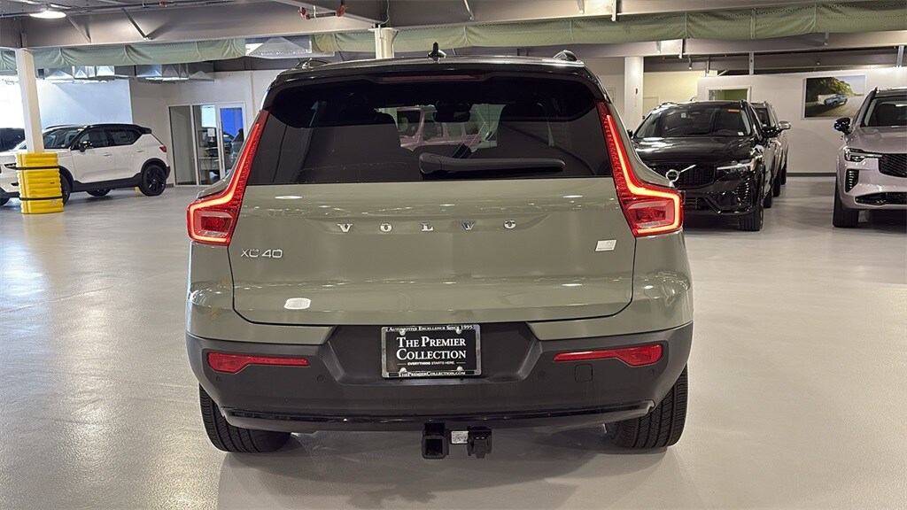 2021 Volvo XC40 Recharge Twin P8 photo 3