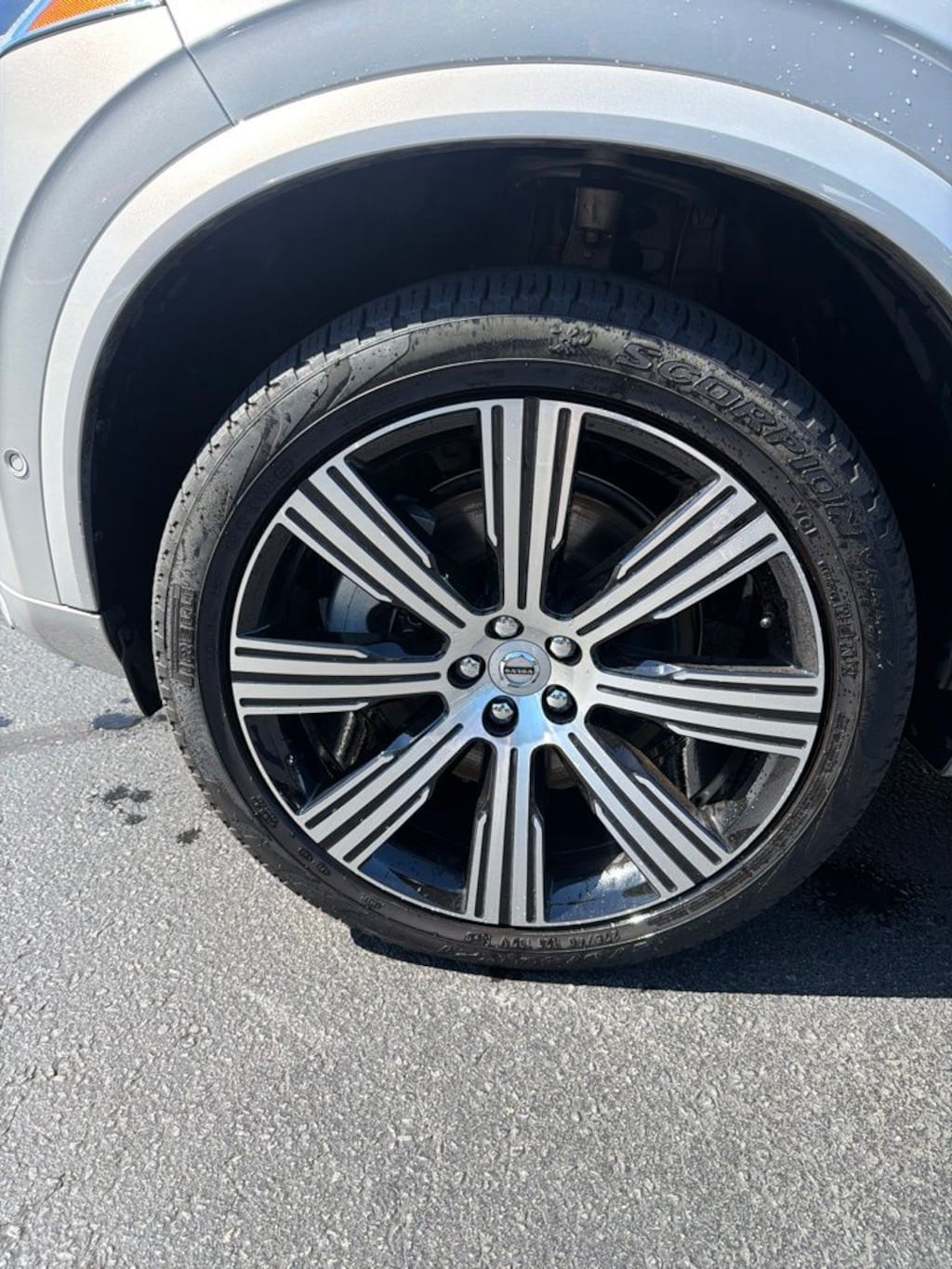 Used 2024 Volvo XC90 plug-in hybrid T8 Plus 6-Seater SUV