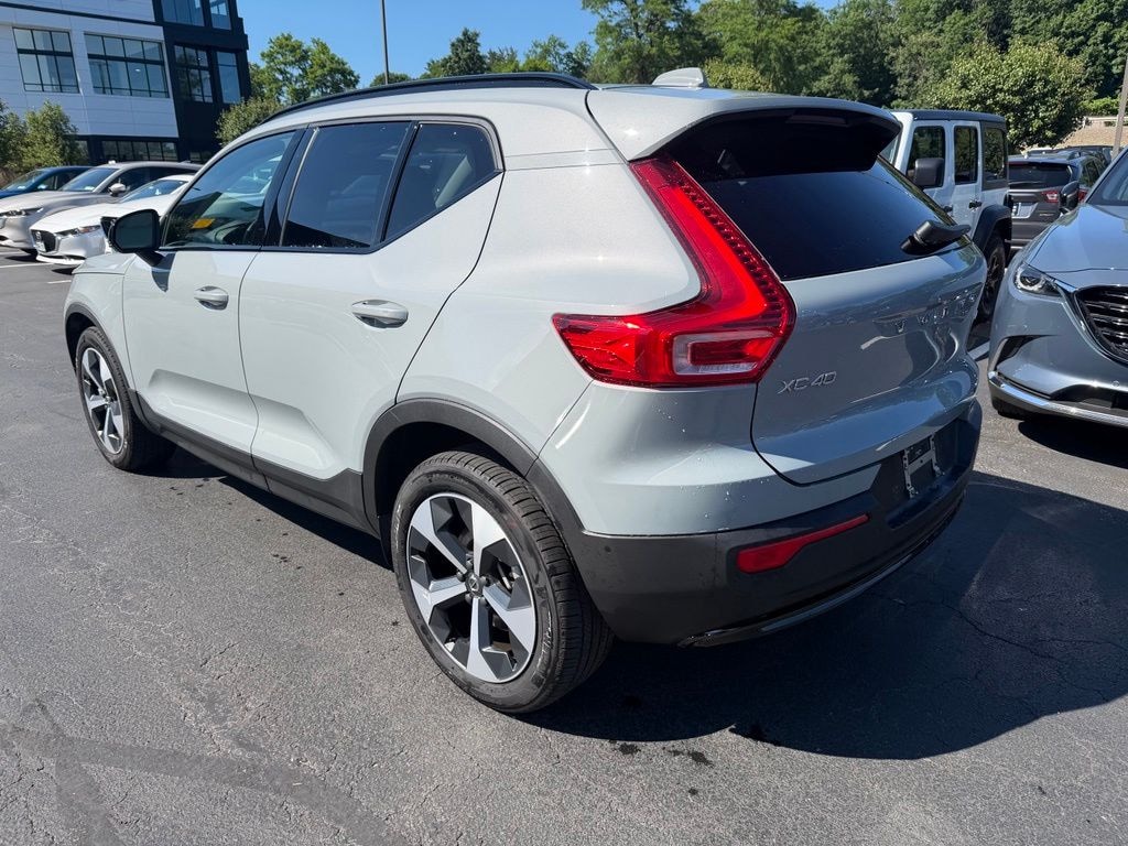 Certified 2026 Volvo XC40 B5 Plus SUV