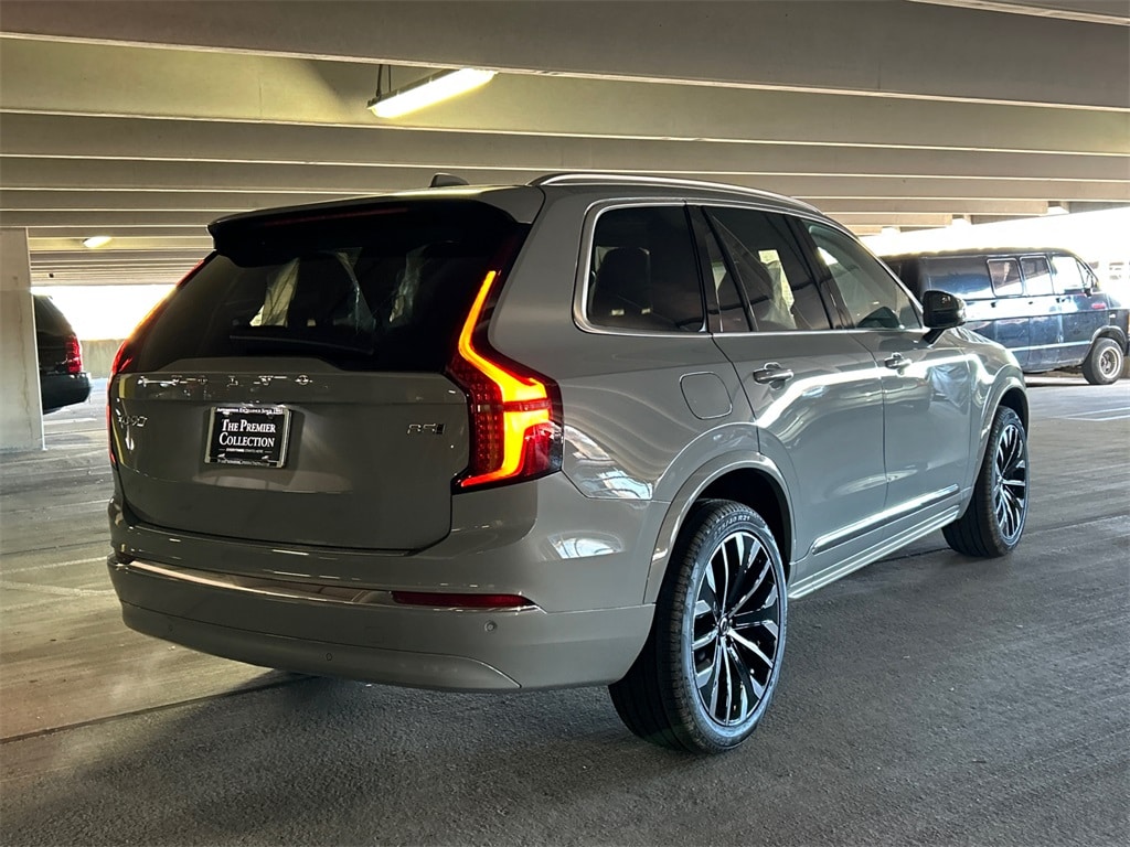 New 2026 Volvo XC90 B5 Core SUV