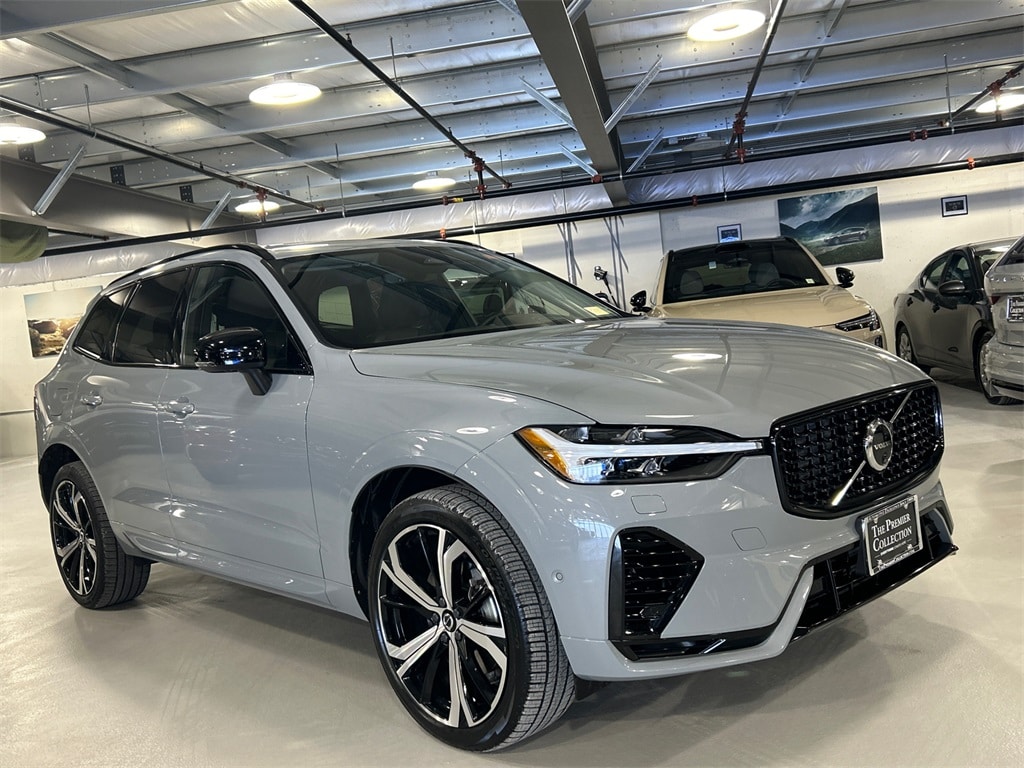 Certified 2025 Volvo XC60 plug-in hybrid T8 Ultra SUV