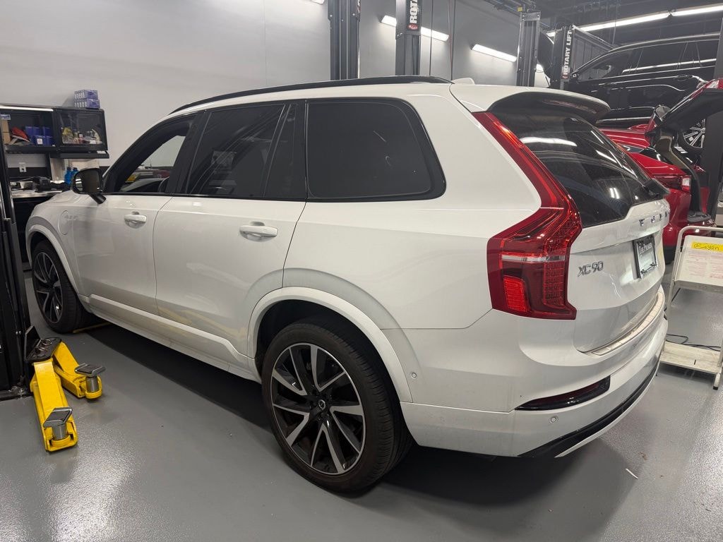 Certified 2023 Volvo XC90 Recharge Plug-In Hybrid Ultimate Dark 7-Seater SUV
