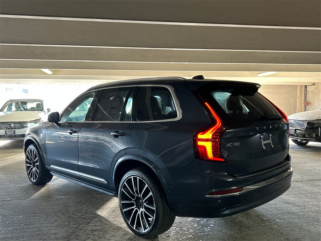 New 2026 Volvo XC90 plug-in hybrid T8 Ultra 7-Seater SUV