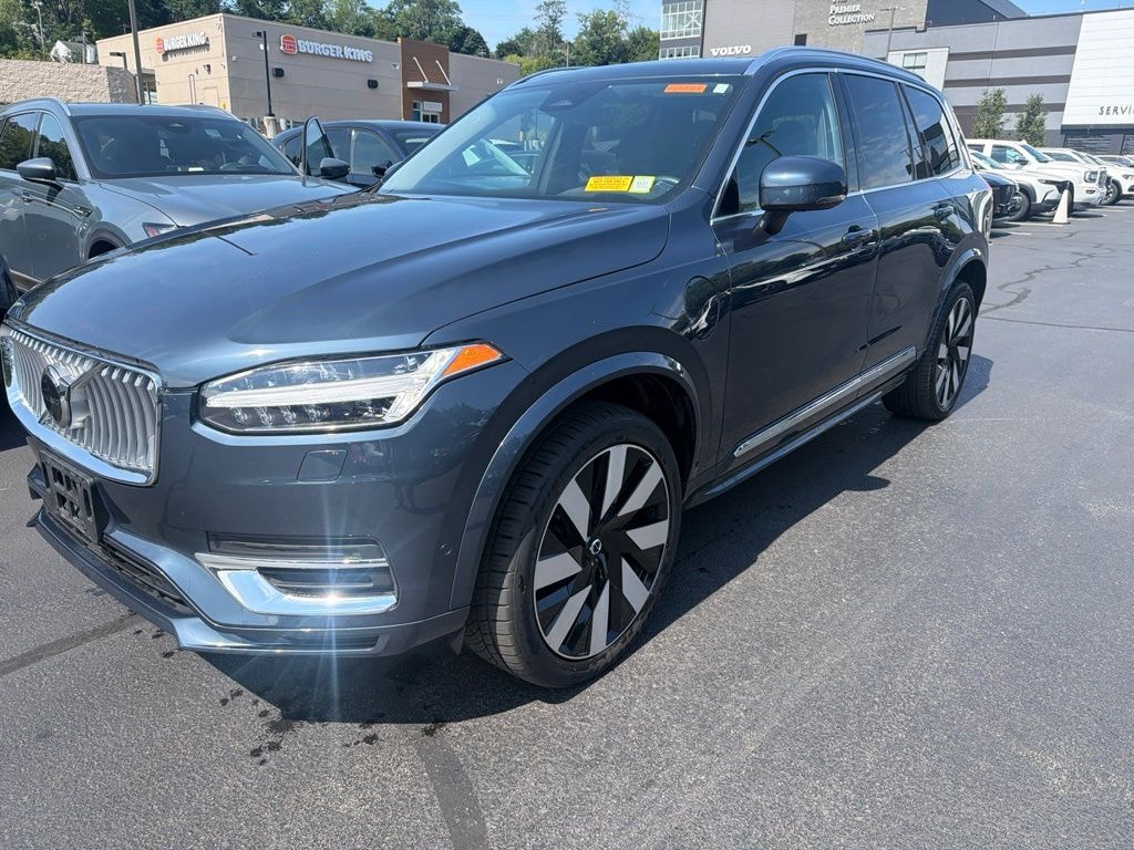 Used 2024 Volvo XC90 plug-in hybrid T8 Plus Bright 7-Seater SUV
