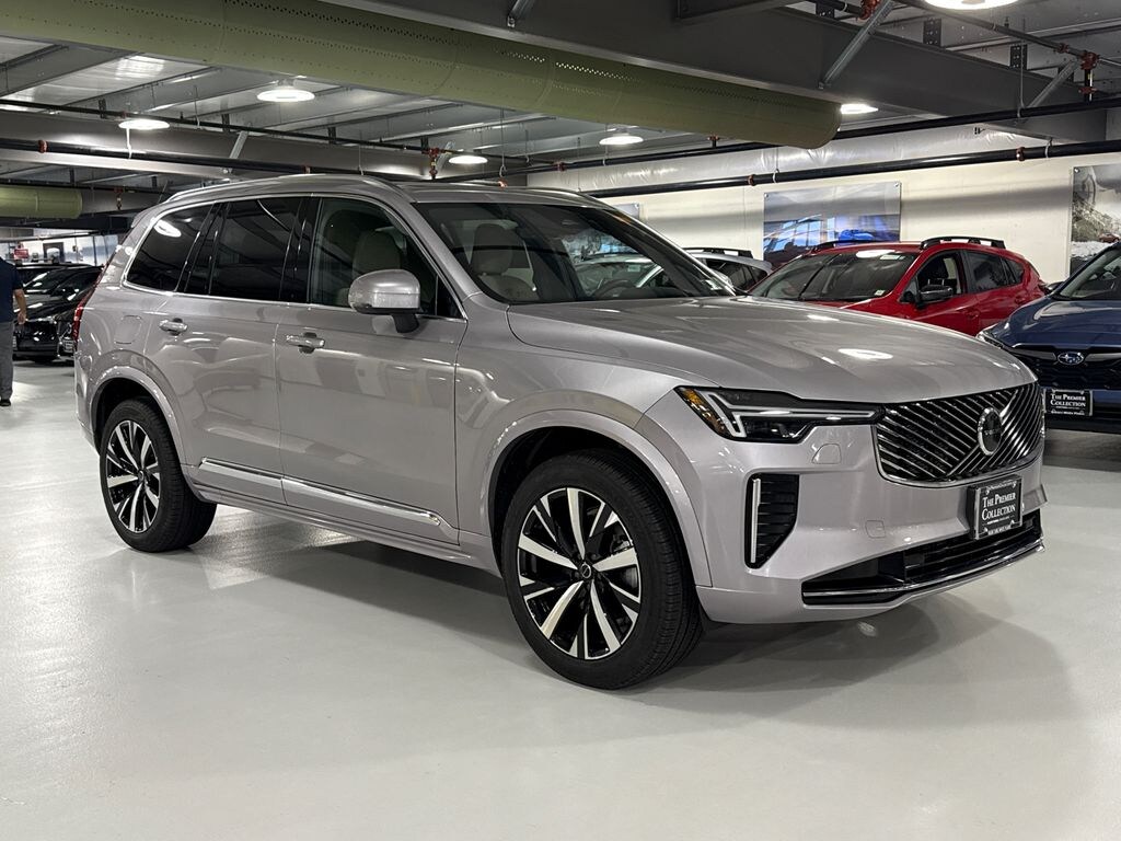 New 2026 Volvo XC90 B6 Core SUV