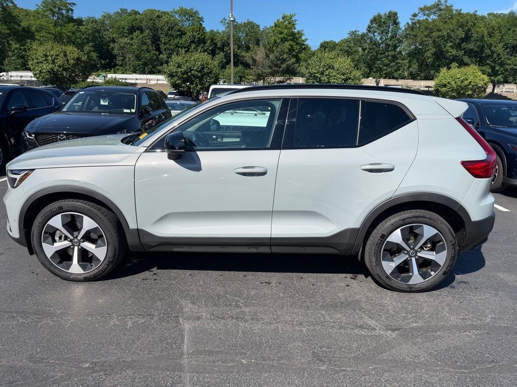 Certified 2026 Volvo XC40 B5 Plus SUV