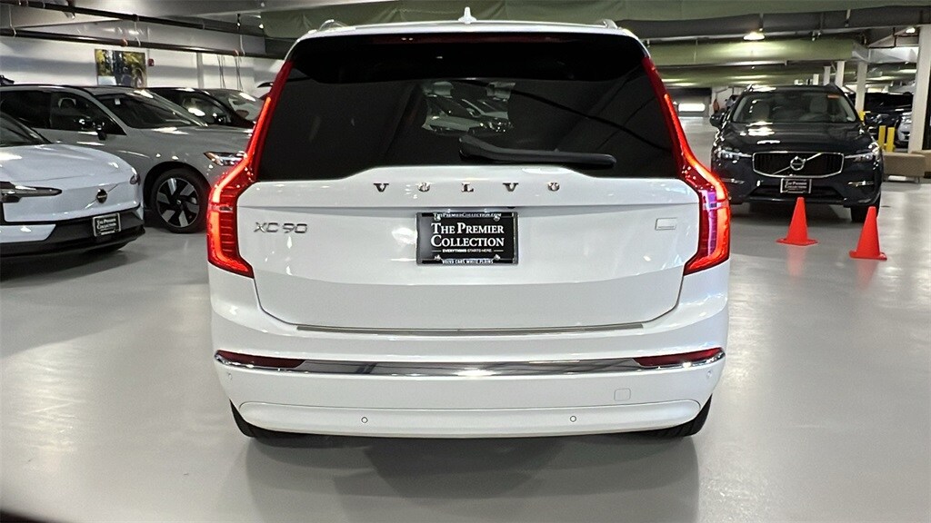 2024 Volvo XC90 T8 Ultimate photo 2