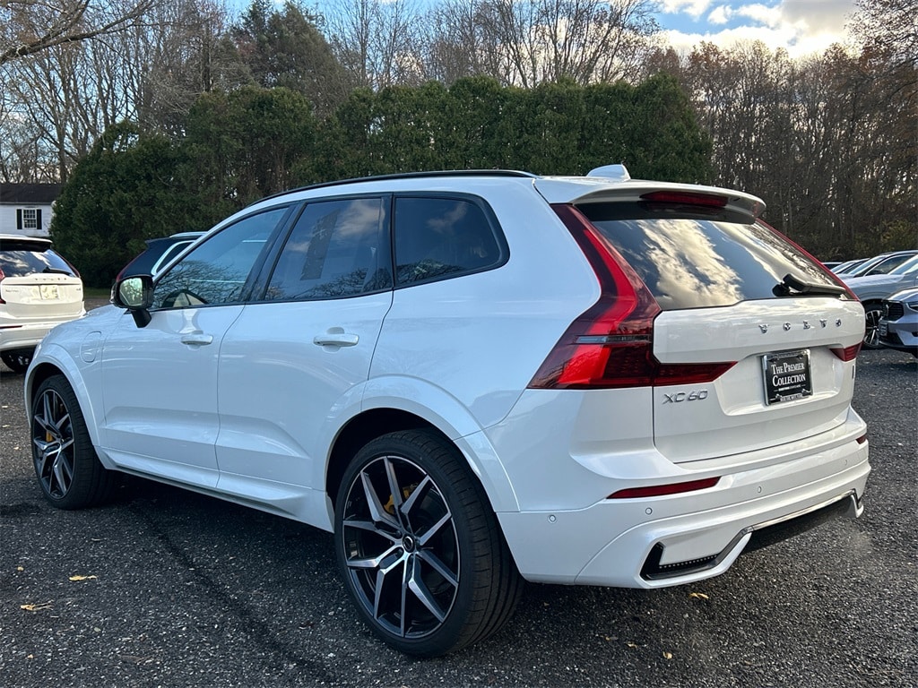New 2026 Volvo XC60 plug-in hybrid T8 Polestar Engineered SUV
