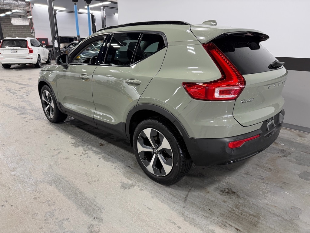 Certified 2023 Volvo XC40 B5 AWD Plus Dark SUV