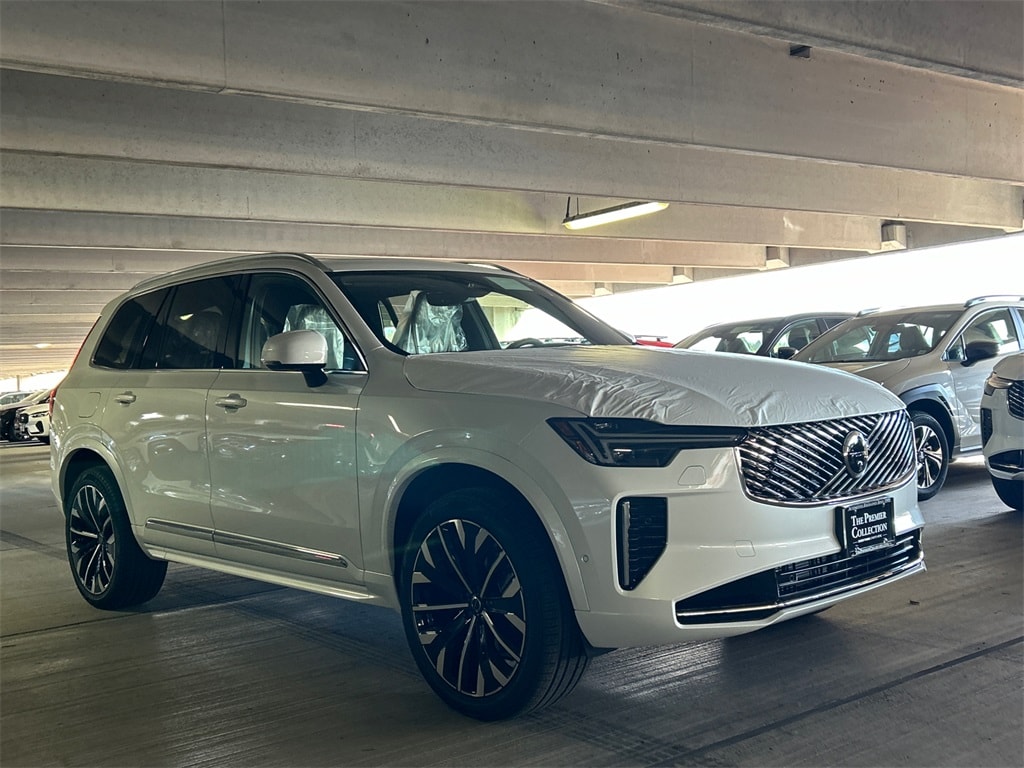 2026 Volvo XC90 Plus's photo