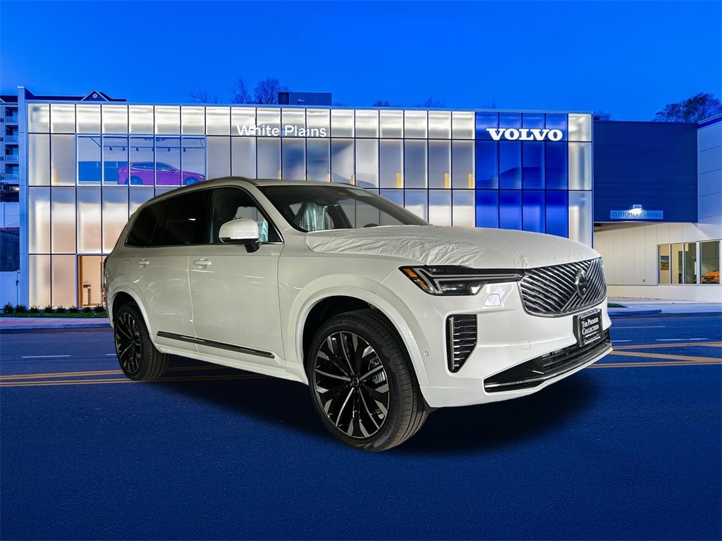 2026 Volvo XC90 Plus's photo