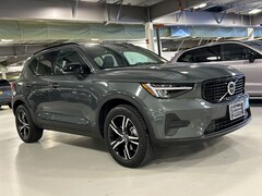 2026 Volvo XC40 B5 Core All-Wheel Drive SUV