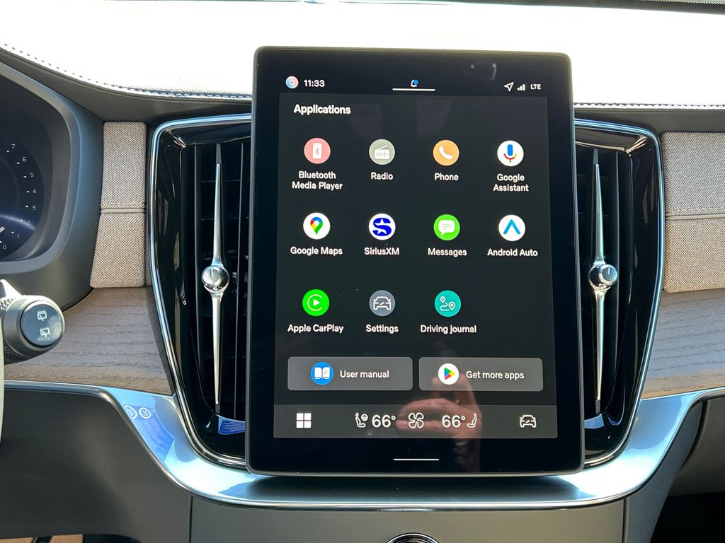 2026 Volvo XC90 Core - Photo 14