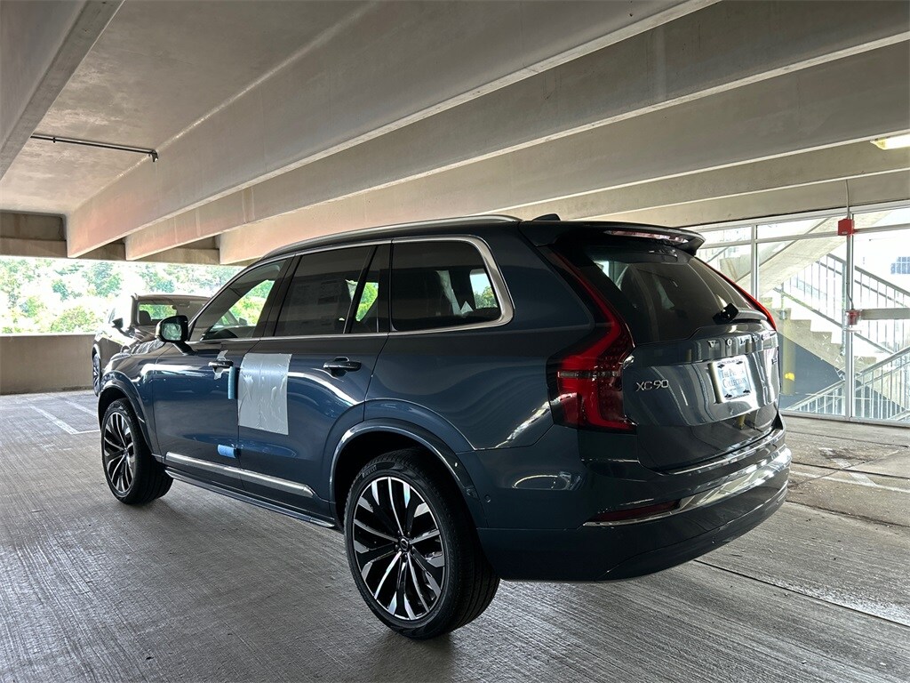 2026 Volvo XC90 Plus photo 4