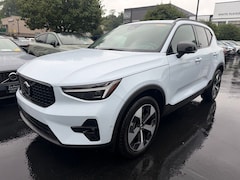 2026 Volvo XC40 B5 Plus SUV