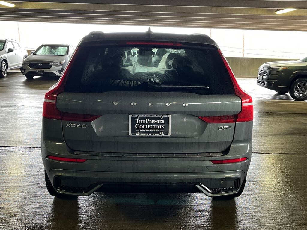 New 2026 Volvo XC60 B5 Core SUV