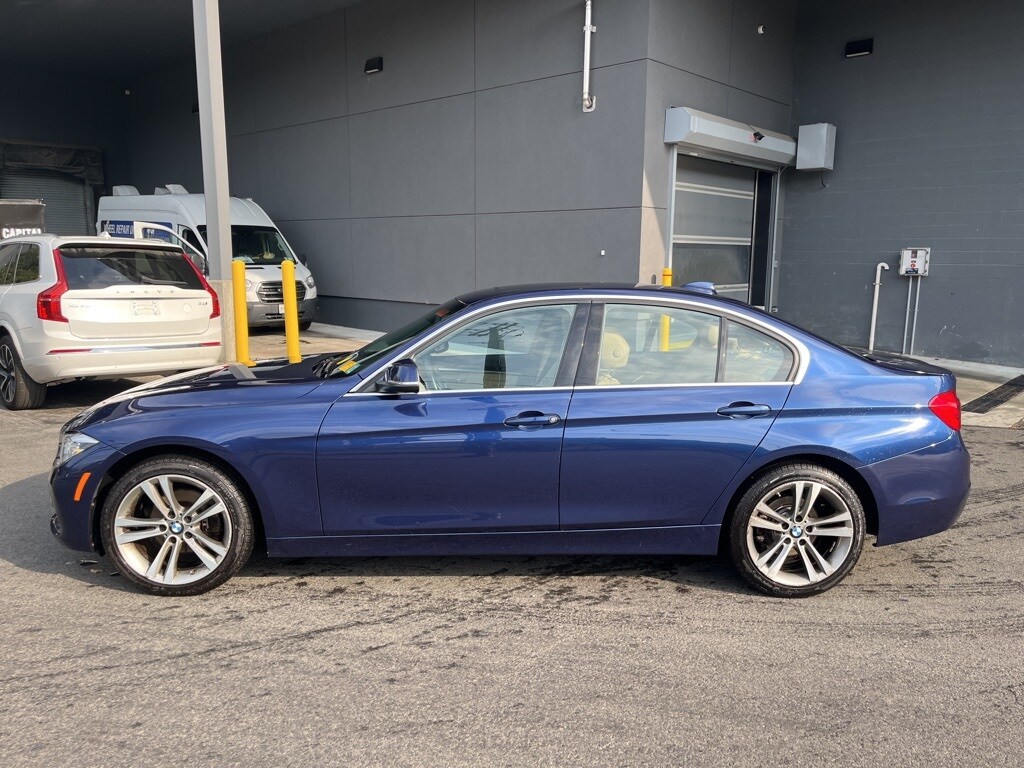 2017 Bmw 330i xDrive Sedan photo 3