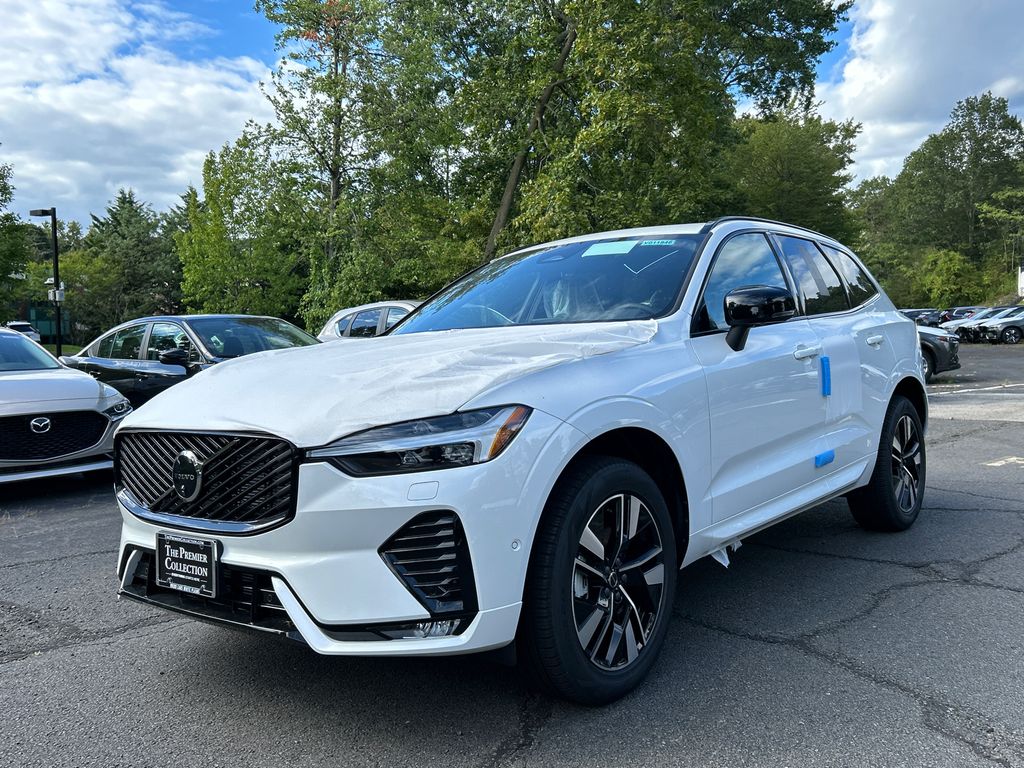 2026 Volvo XC60 Plus - Photo 6