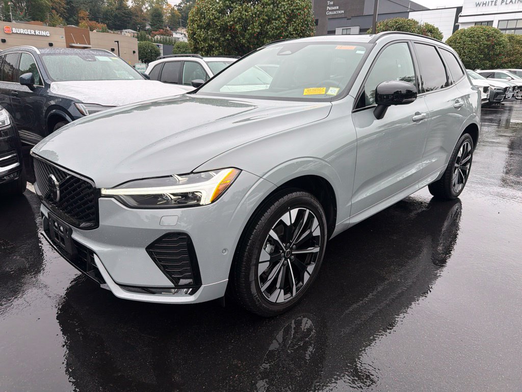 New 2026 Volvo XC60 B5 Plus SUV