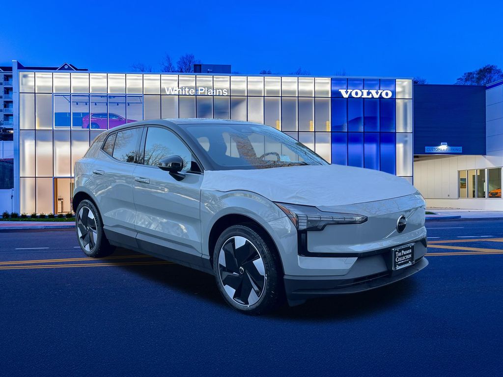 2026 Volvo EX30 Twin Motor Performance Plus's photo